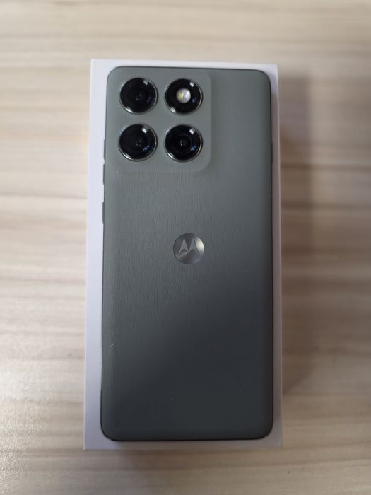 MOTOROLA EDGE 60 PRO Green 6.67 ", 512 GB, RAM 12 GB, 50+50+10 MP, 5G