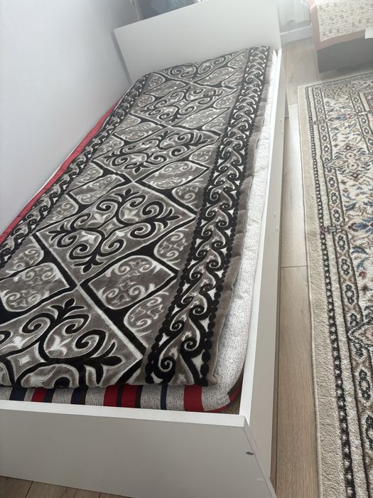 Кровать односпальная для сна