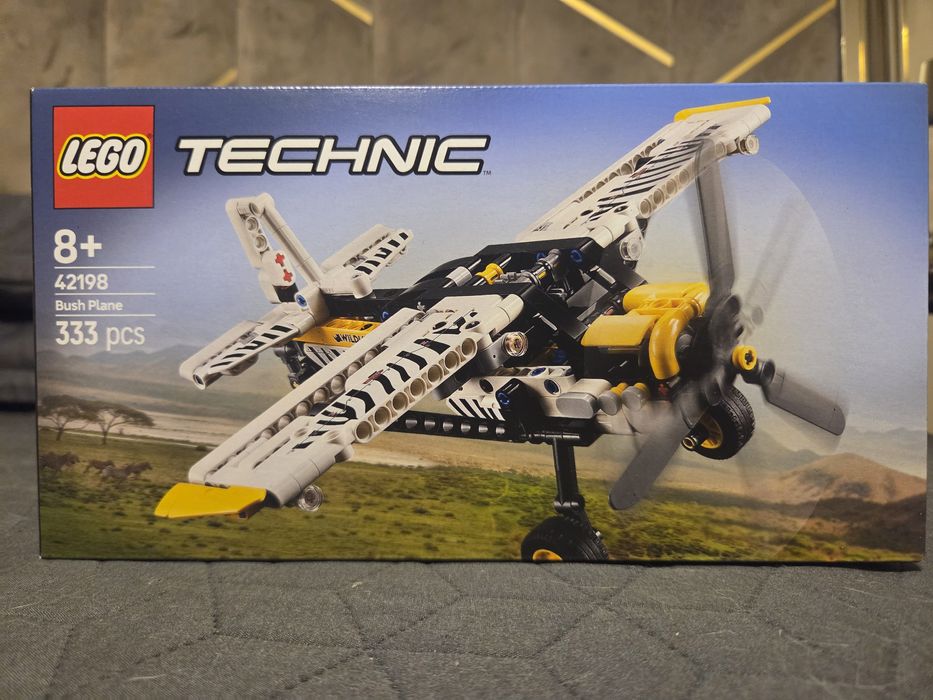 Lego Technic 42198 Bush Plane