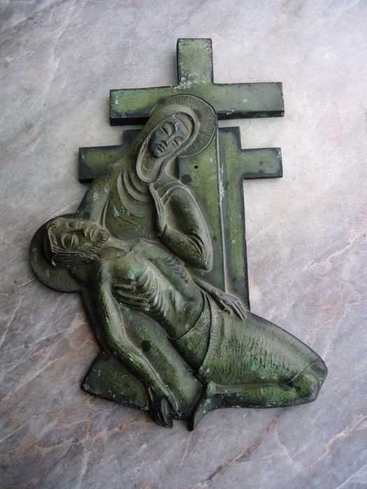 Бронзова пластика "Pieta"