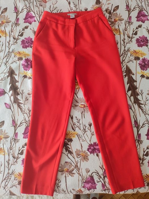 Коралов панталон  HM