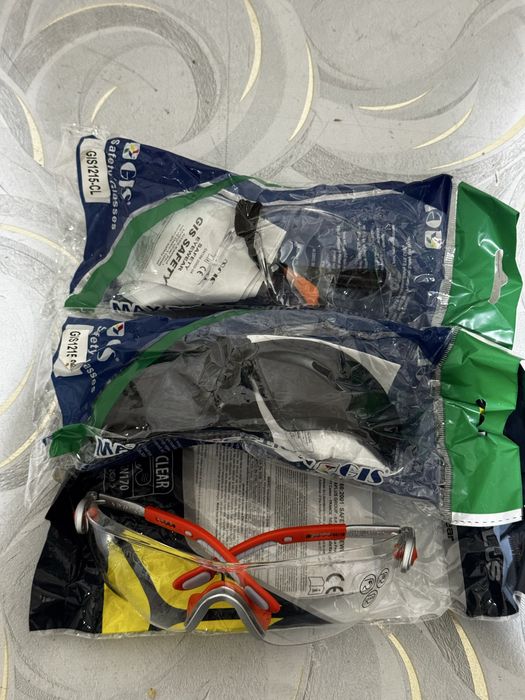 Продам набор сварочных очков (новые)