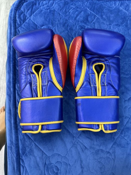 vand Manusi Box Knockout Metalic
