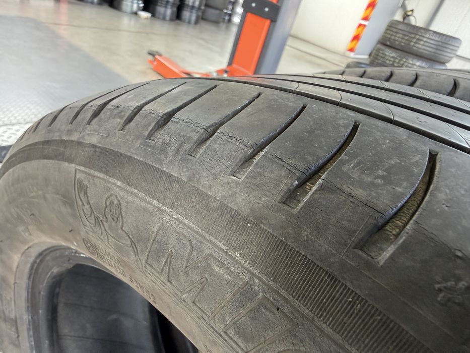 4бр. Летни Гуми С Борд 215/55R/18 -MICHELIN- DOT:2117- 5.0мм+4.1мм *80€ за Комплект*