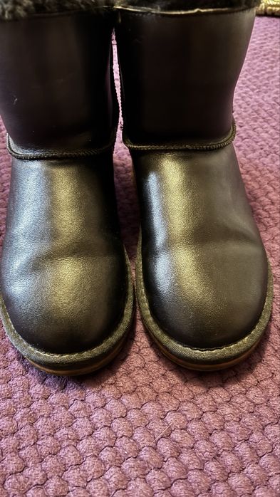 Отдам обувь за шоколадку