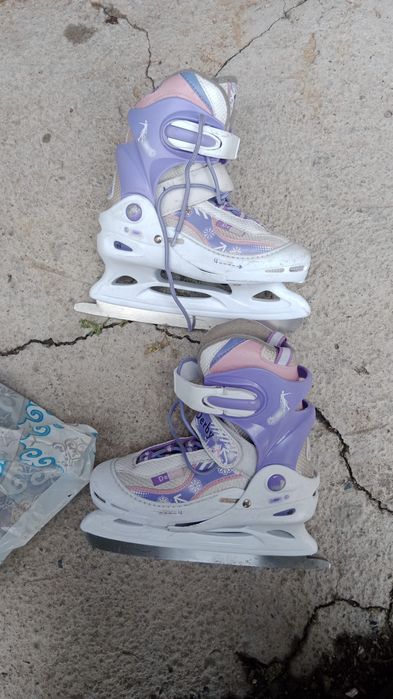 Продам детские коньки.