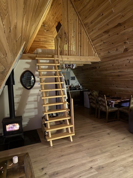 Cabană A frame cu ciubar de închiriat