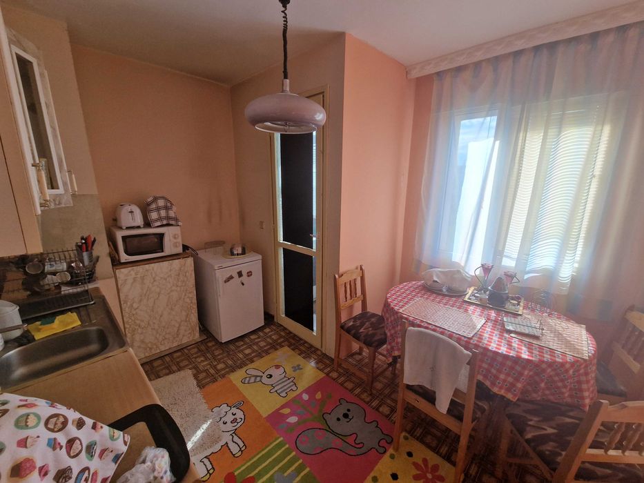 Продава се Двустаен апартамент в Благоевград, Еленово 1 - 63 кв.м за 1064 €/кв.м - Снимка #2