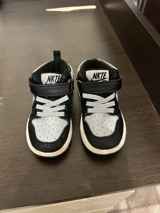 Кроссовки детские