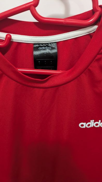 Tricou adidas s .
