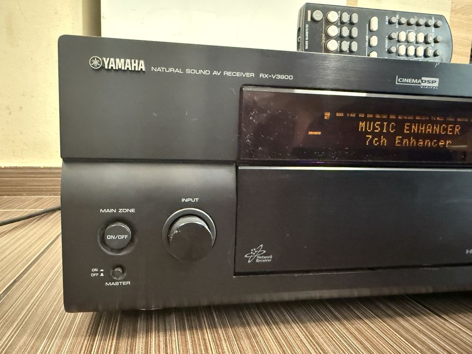 Yamaha RX-V3900 Качествен ресивър
