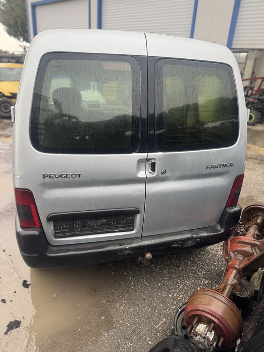 Peugeot partner 1.9d /пежо партнер 1.9д на части