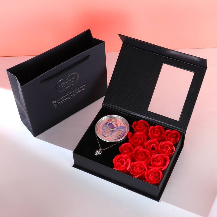 Подарок девушке близким подарочный набор