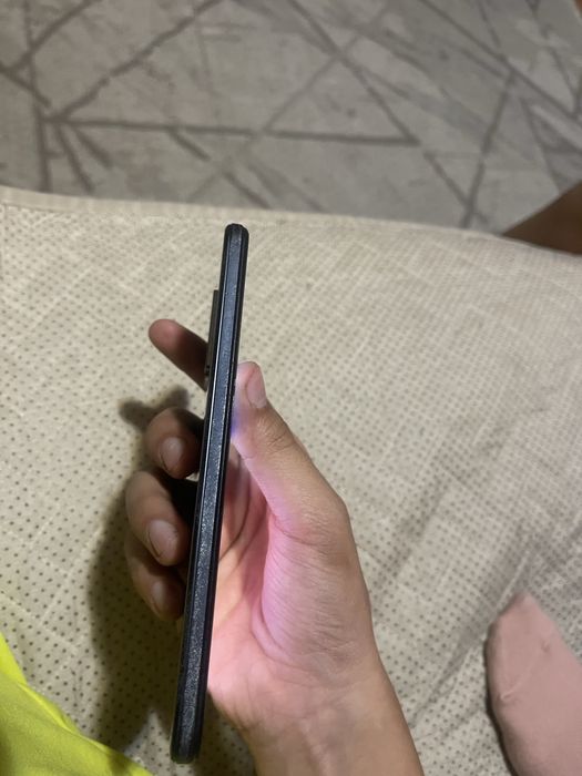 Vivo y33s…………………..