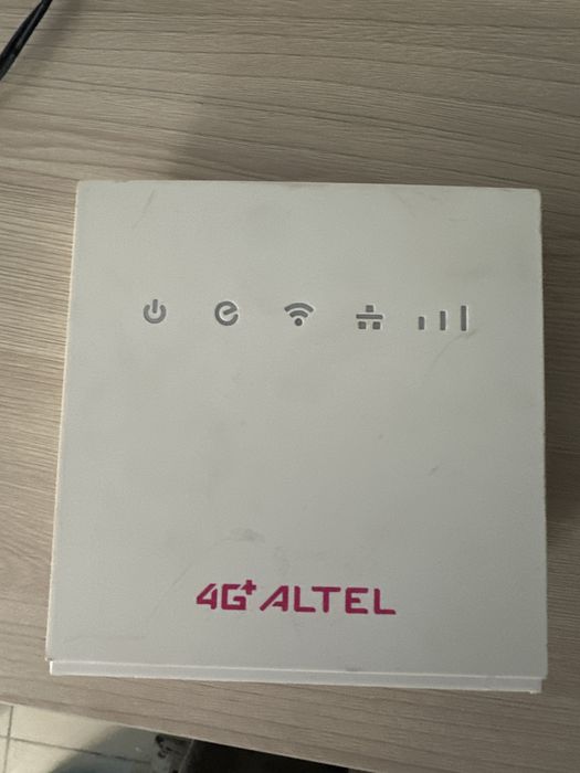 Модем Altel 4g model po5 CPE