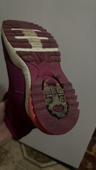 Qiz bolalar uchun etik