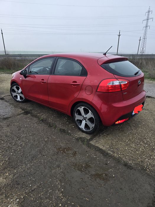 Vind kia Rio 2012, 1.4 diesel 90 cp