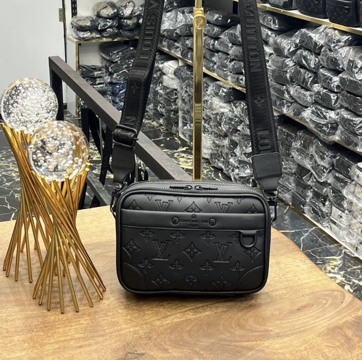 Мъжка чанта / Мъжки чанти Louis Vuitton