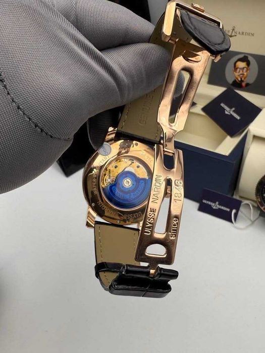 ulysse nardin златна/кожена каишка