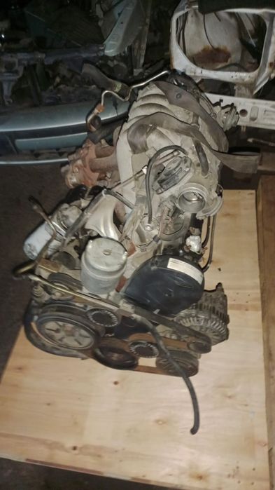 Мерседес 124 Мерседес 210 двигателя каробки.