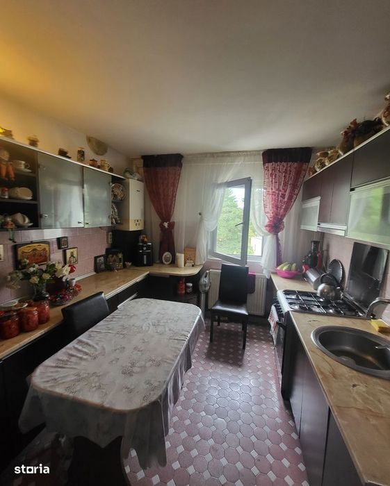 Apartament 3 camere decomandate Republicii