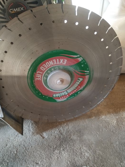 ФУГОРЕЗ-2 000 0 лв.