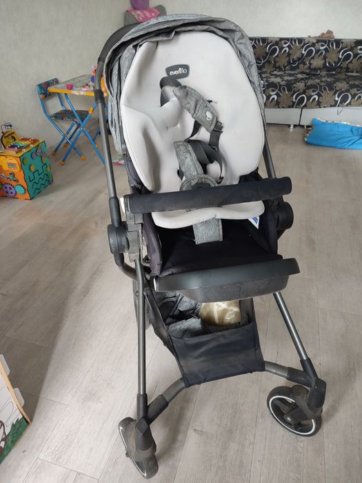 Продаю детскую коляску