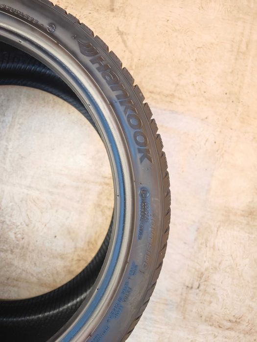 Anvelope 255/35/19 iarna M+S HANKOOK Winter Icept Evo 2
