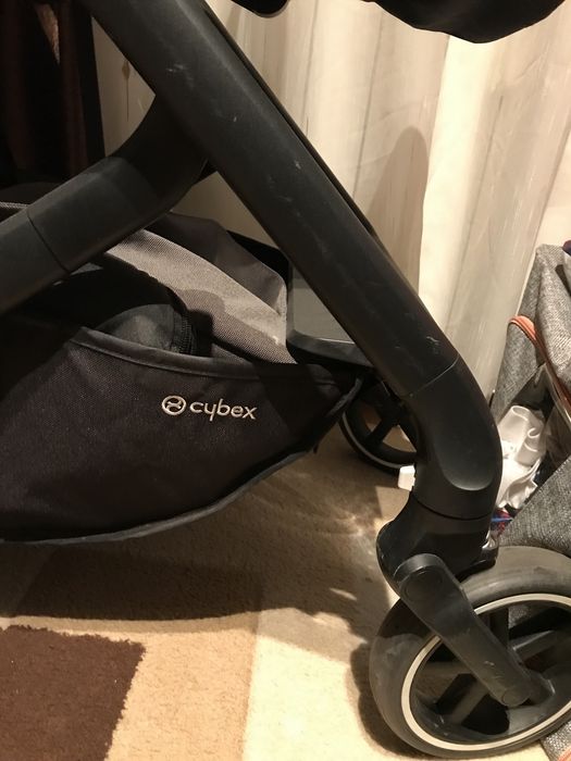 Carucior Cybex Balios S cu scoica auto Germania