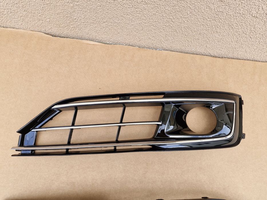 Grila grile proiector ceata Audi A8 D4 facelift 2014-2017
