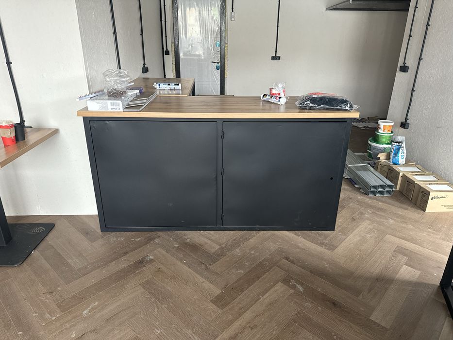 Продам мебель в кафе под лофт