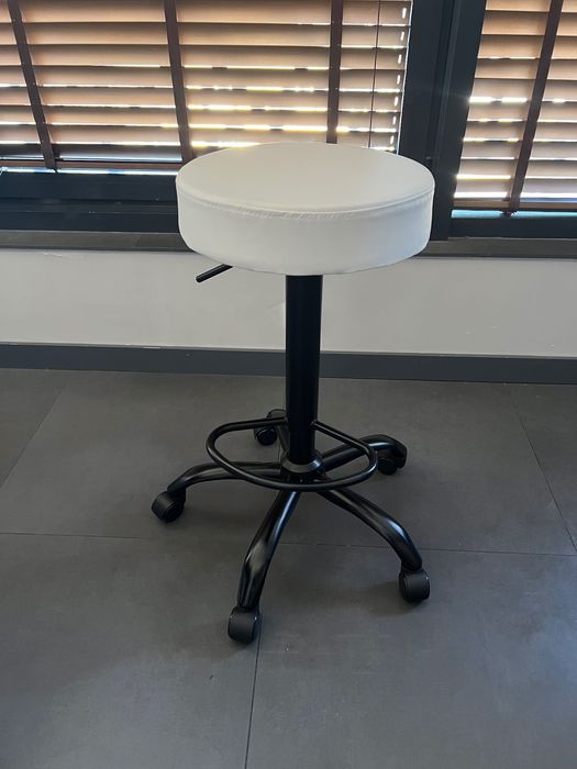 Бар Стол на колелца (черно) + 24м гаранция и безплатна доставка