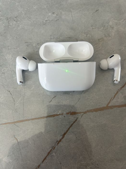 Продаю наушники AirPods pro 2
