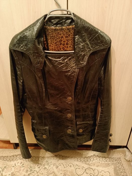 Продам кожаную куртку