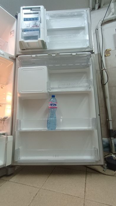 LG голям хладилник Nofrost