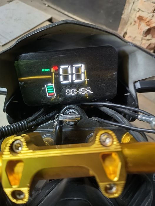 Продам электро скутер.