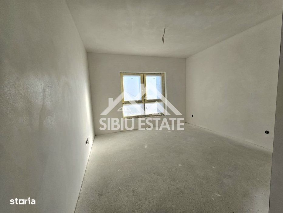 Apartament 2 camere cu balcon și parcare , Doamna Stanca