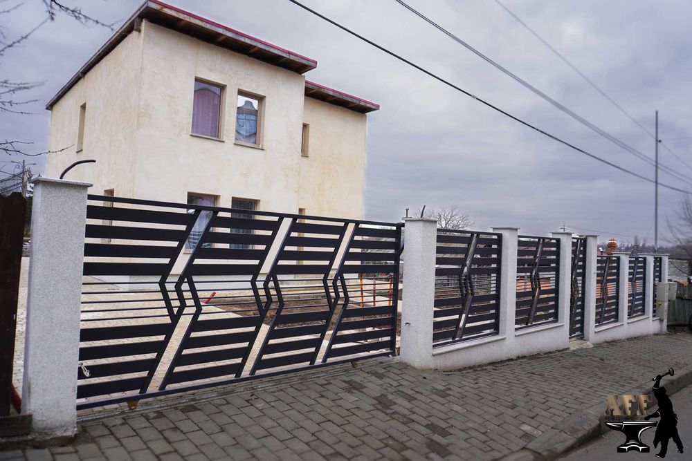 Porti si garduri, Calitate superioara, vopsire electrostatica