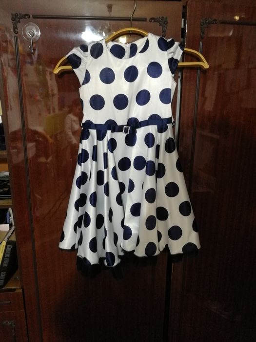 Продам платье на девочку