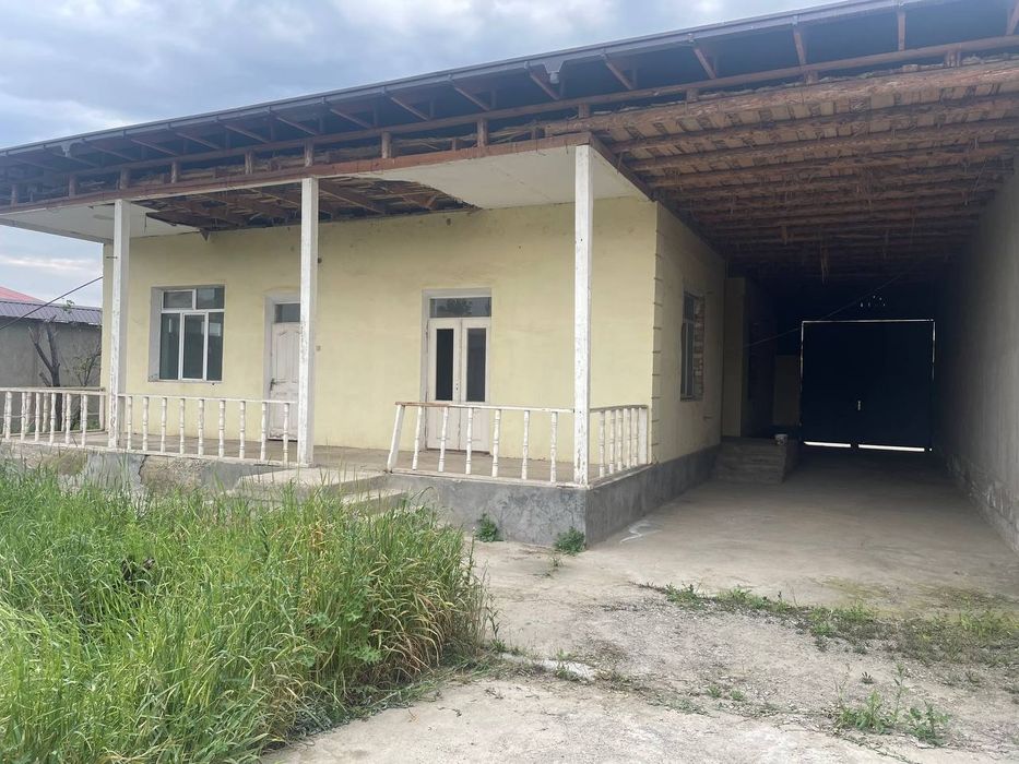 КОТТЕДЖ СОТИЛАДИ 6 хона ва 6 сотихдан иборат. Барча кулайликларга эга.