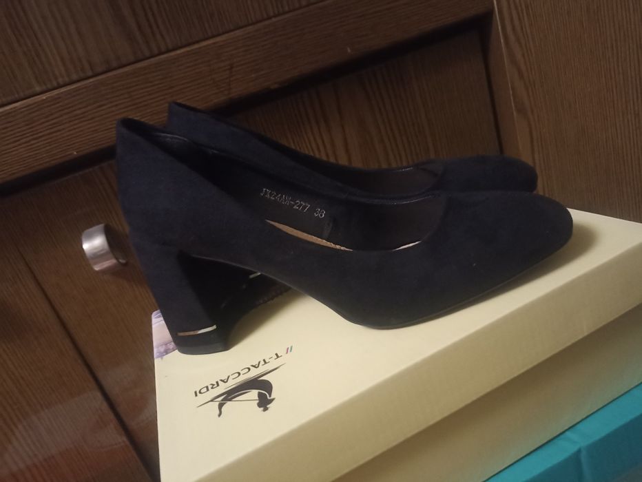 Продам новые туфли