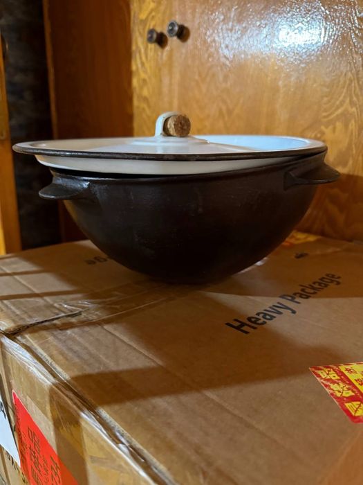 Продается чугунный казан