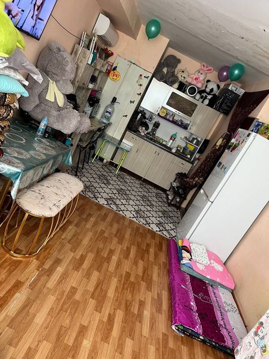 Продается 1 ком квартира(бывшее общежитие,приватизированная)