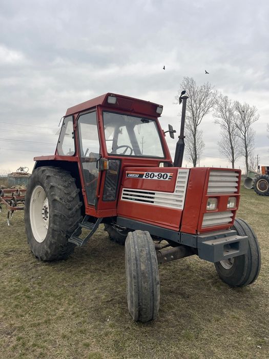 Vand fiat  80 90
Motor 4 cilindri  ,servo direcție  ,esiri hidraulic