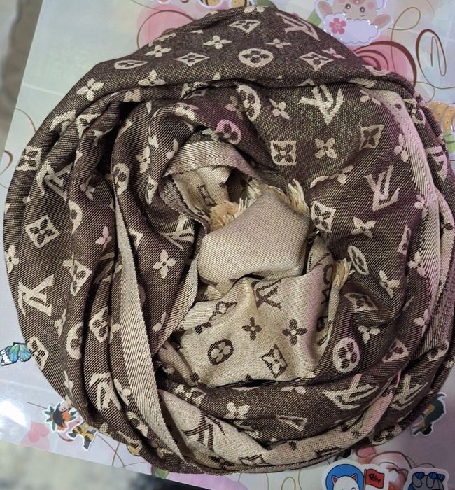 Esarfa-fular foarte calduroasa