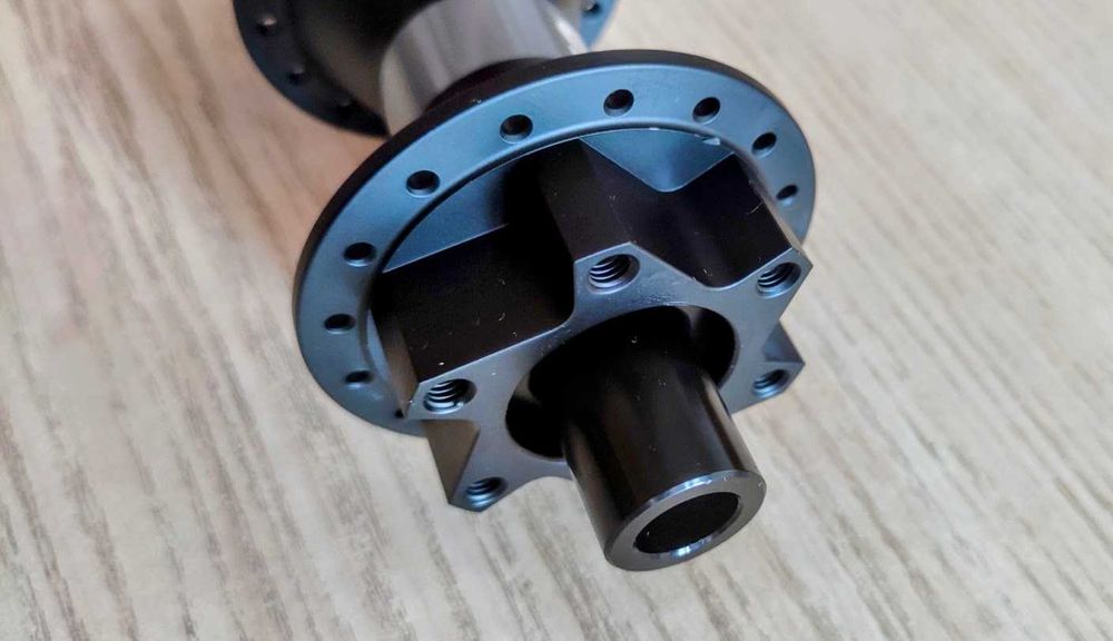 Задна MTB hub главина DT Swiss 370 12х148 SRAM XD за 32 спици