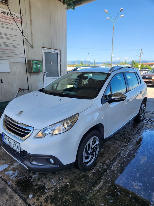 PEUGEOT  model  2008 AUTOMAT  înscris recent  SI VARIANTE AUTO