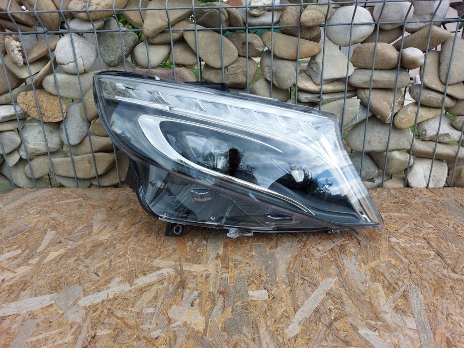 Far dreapta mercedes vito v class w447 full led  ils dupa anul 2014 cod a4479069800 original