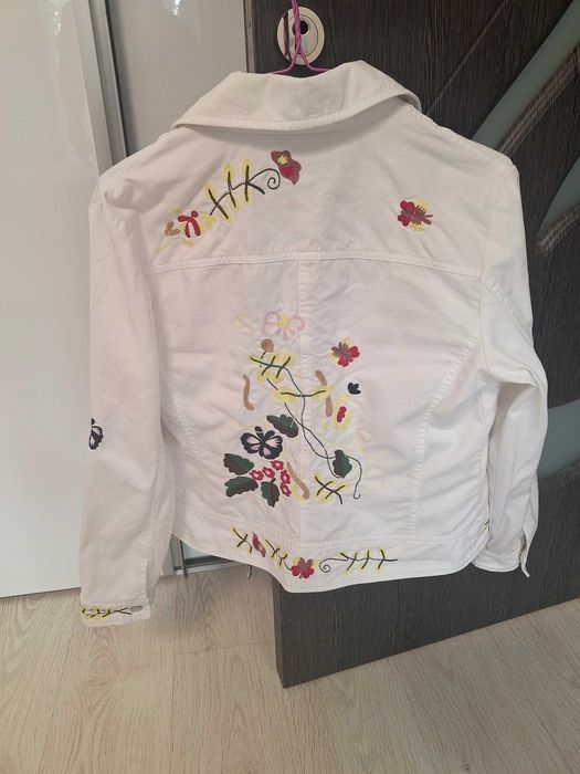 Geaca de dama Alba Moda marimea 40.