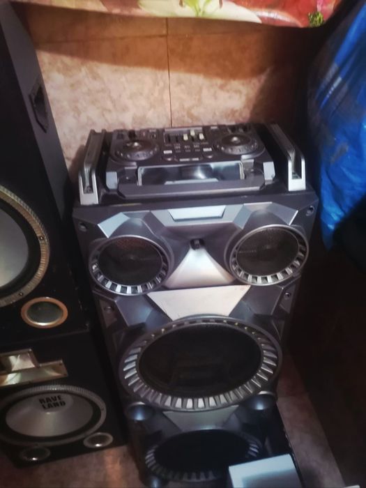 Boxa activa Bluetooth si Boxe pasive Sony , Raveland ... nu jbl , fbt